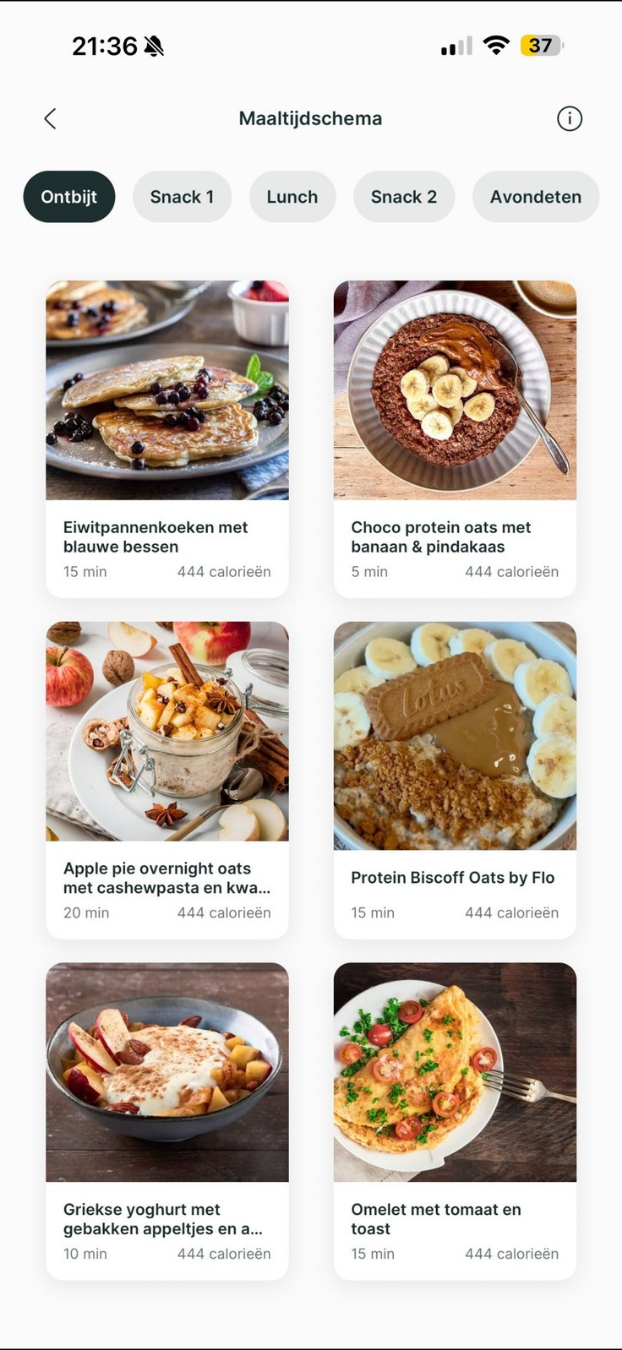 A mobile app interface displaying a meal plan menu with various healthy breakfast options and their calorie counts.