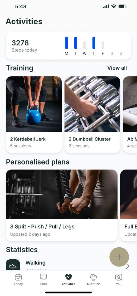A mobile app interface displaying fitness activity tracking, training session options, and personalized workout plans.